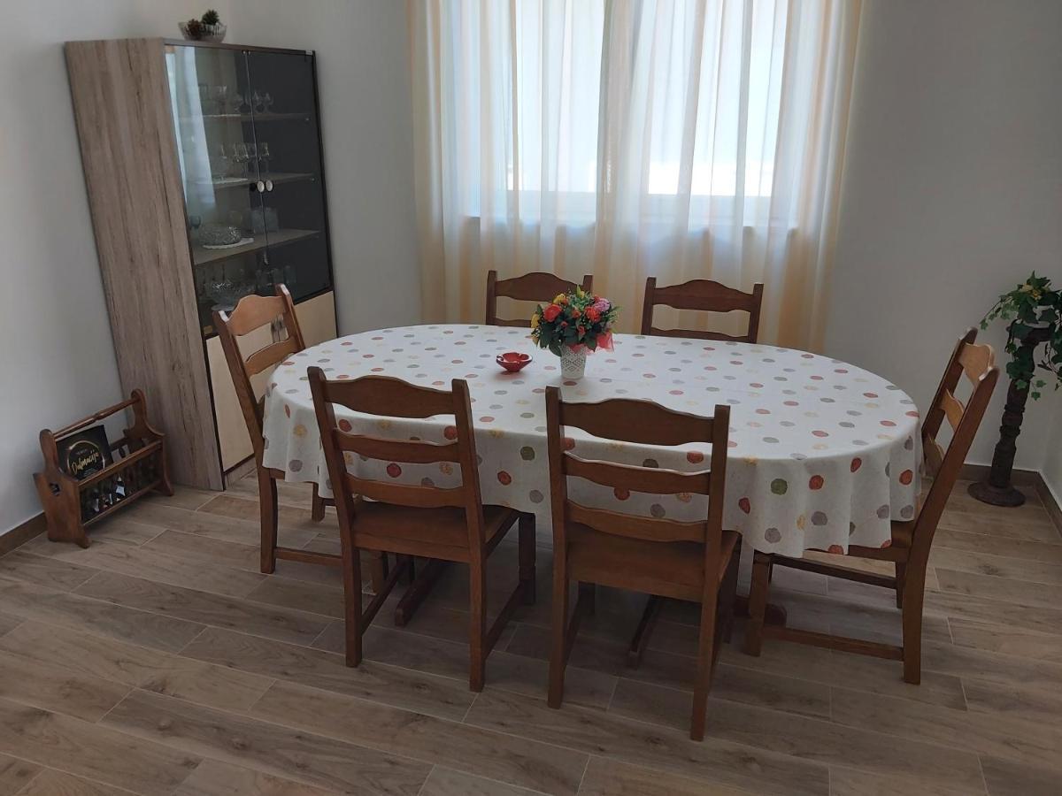 House Petar By Sea