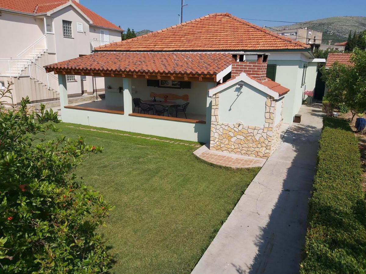 House Petar By Sea